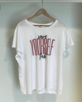 Musíš zachránit nejdřív sama sebe, a pak až ty ostatní ✨ #nejsisama #saveyourselffirst #sebelaska #laska #laskaje #silacky...